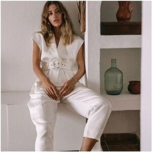 NWT Shona Joy Bonita Belted Jumpsuit White Size 2